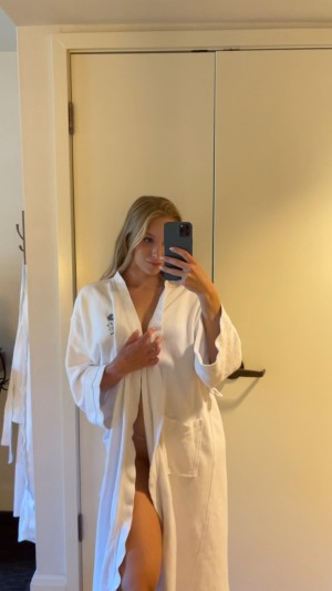 Caroline Zalog Video #1146