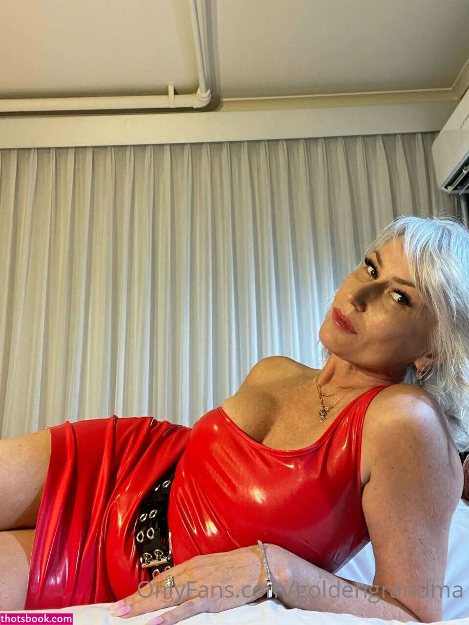 Sexting Grandma Photo #42