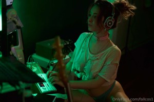 Fallcosplay Photo #373