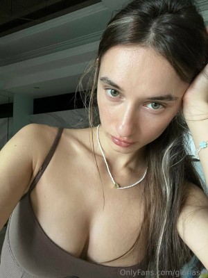 Gloria Sol Photo #392