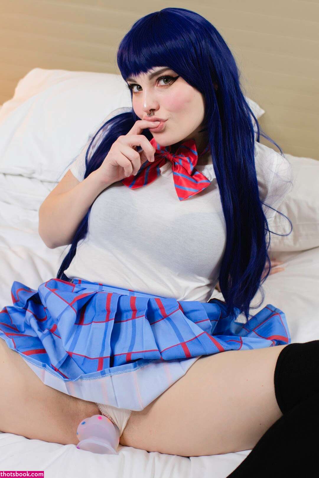 Hinaughtya Photo #250