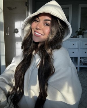 Stephanie Pappas Photo #88