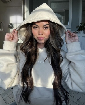 Stephanie Pappas Photo #90