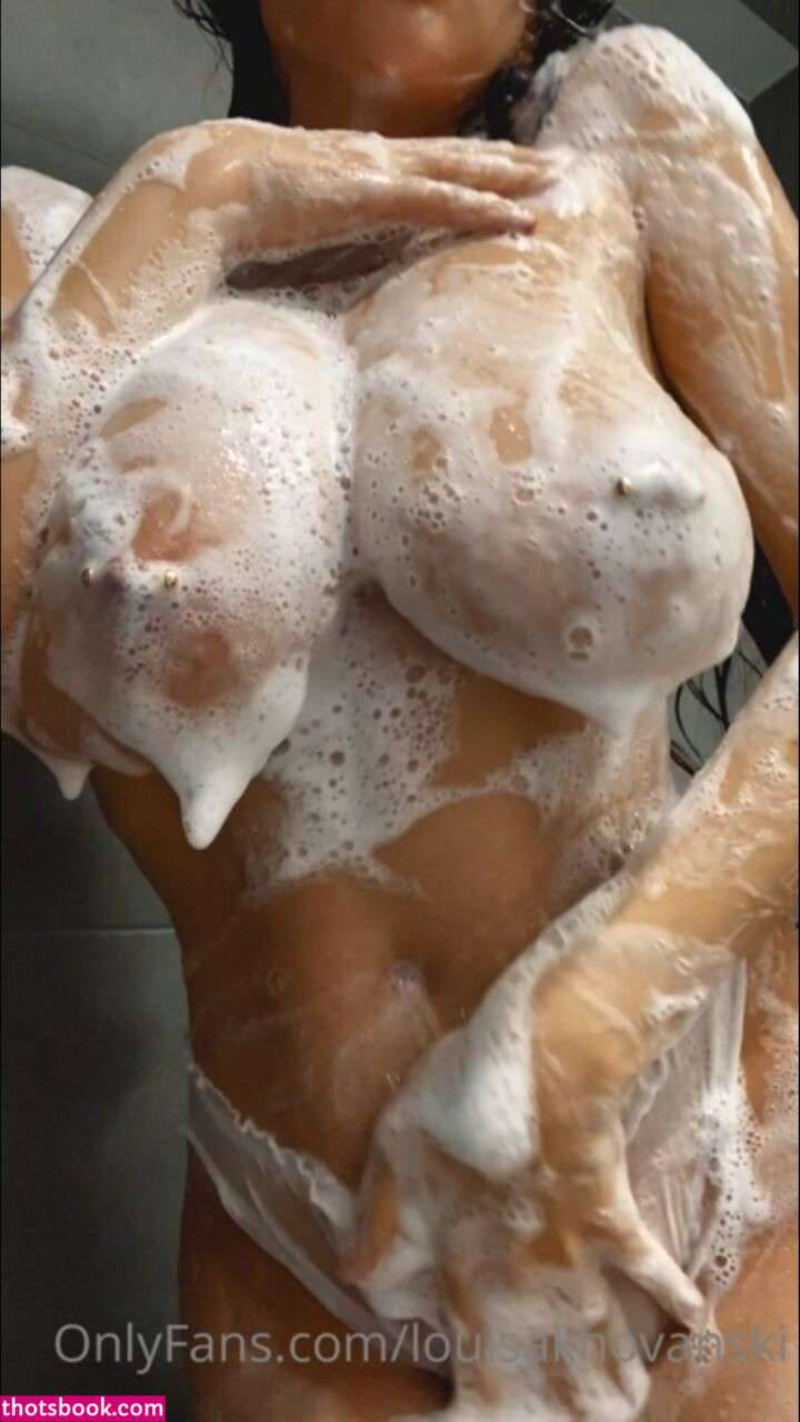 Louisa Khovanski Photo #415