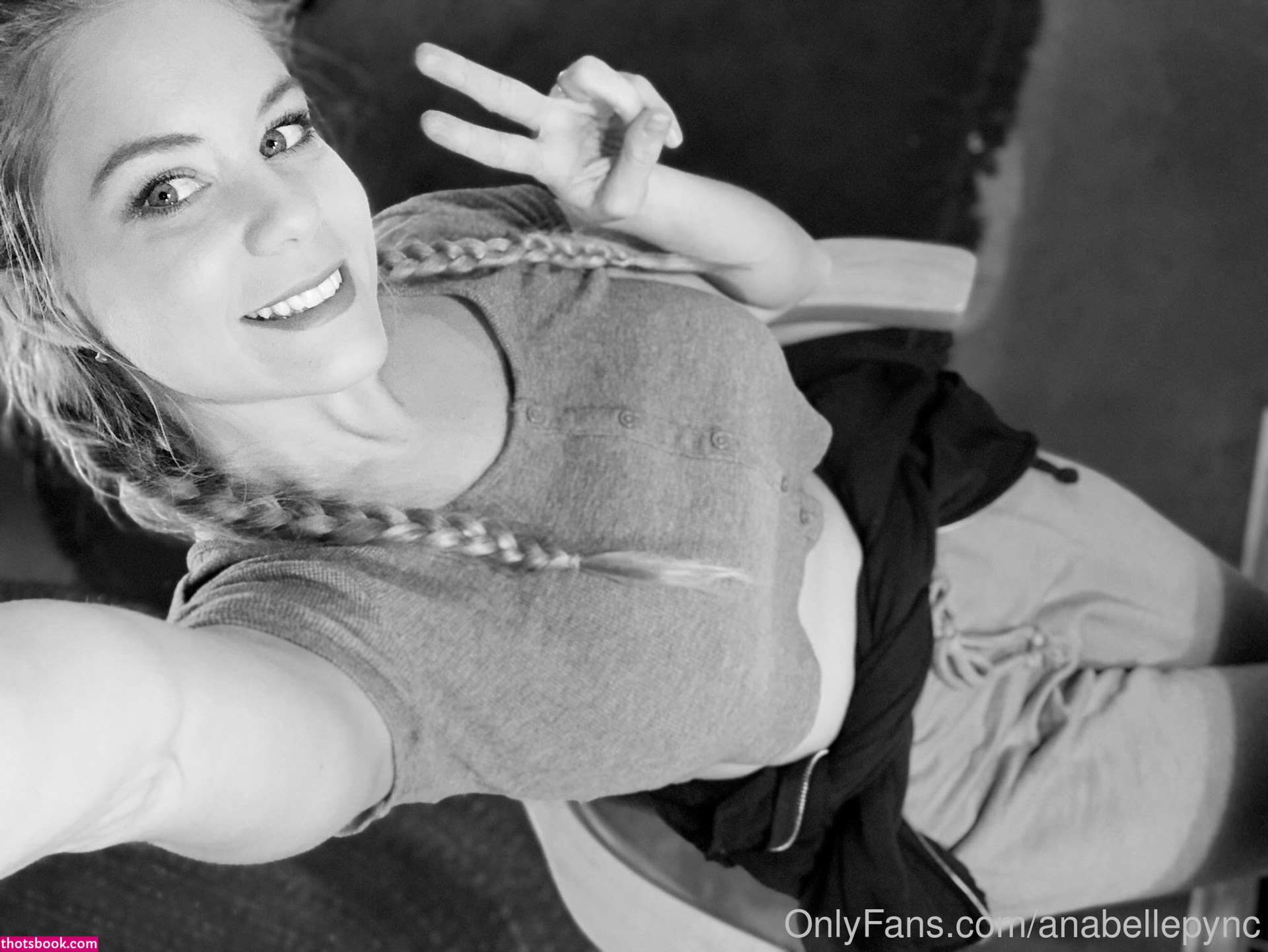 Anabelle Pync Photo #132