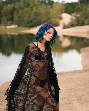 Justine Schiavone Photo #206