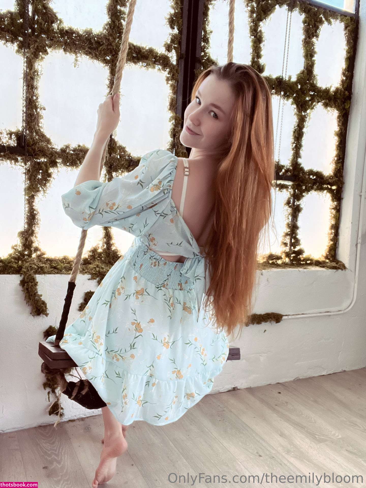 Emily Bloom Photo #563