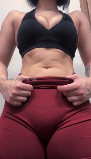 womanwearingred Photo #118