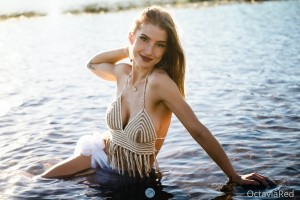 Octavia Red Photo #88