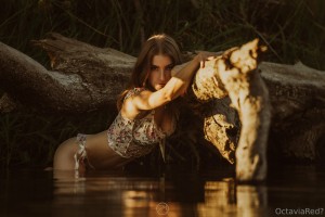 Octavia Red Photo #93