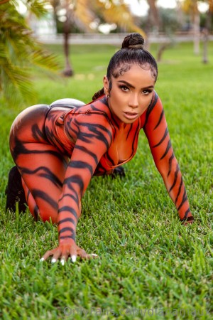 Diana Maux Photo #60