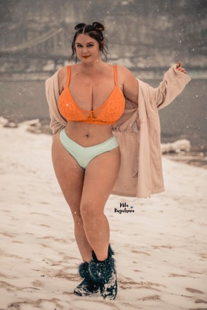 Mila Kuznetsova Photo #24