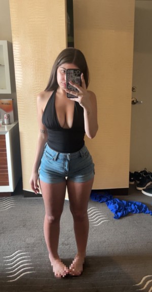 goddessdahlia69 Photo #25