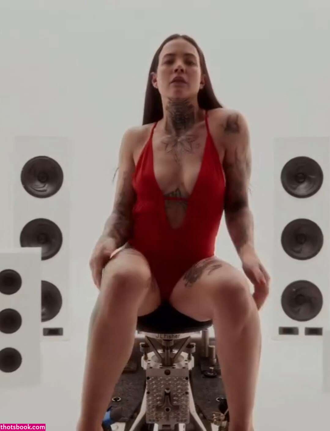 Kelly Winstanley Photo #19