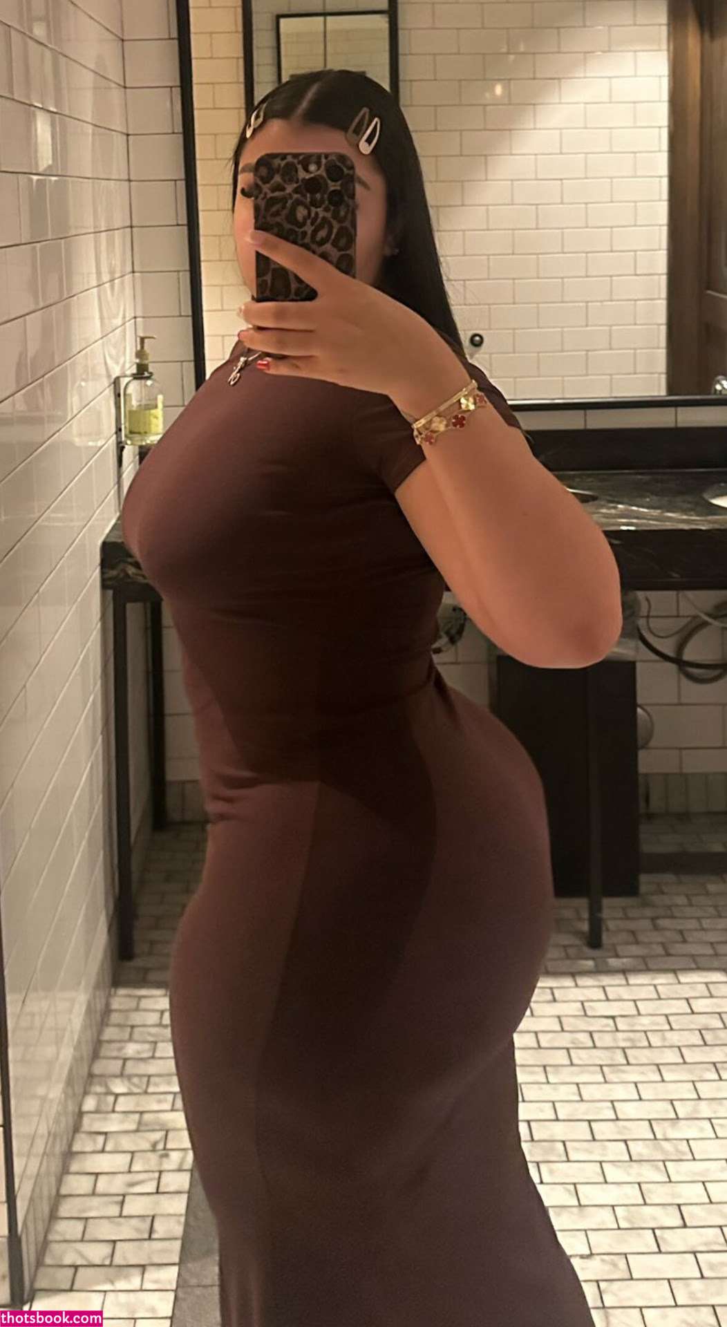 nikkilopzz Photo #19