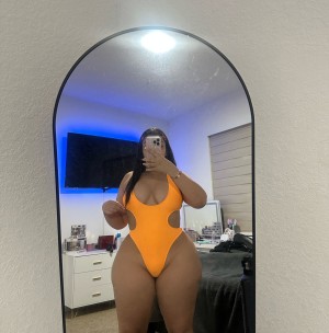 nikkilopzz Photo #18