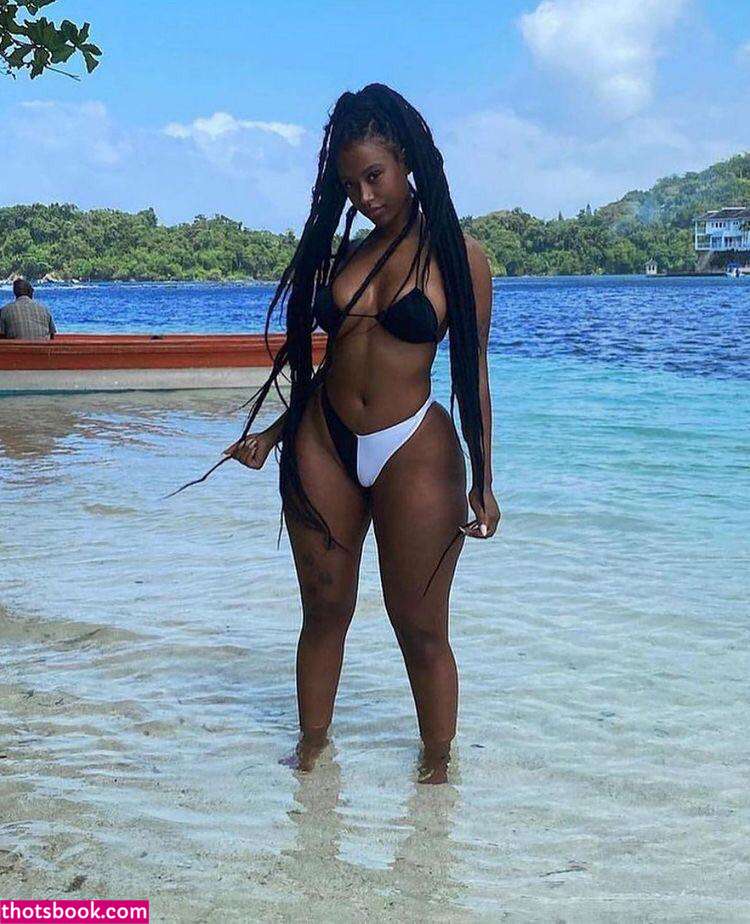 Raven Tracy Photo #17