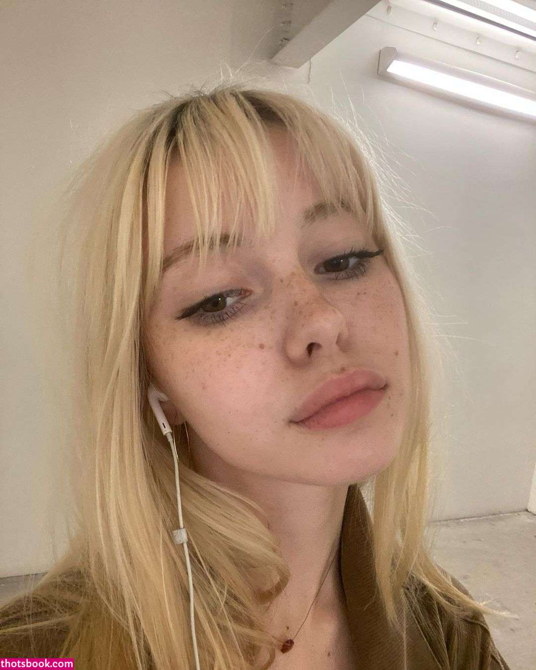 Sephira Street Photo #2