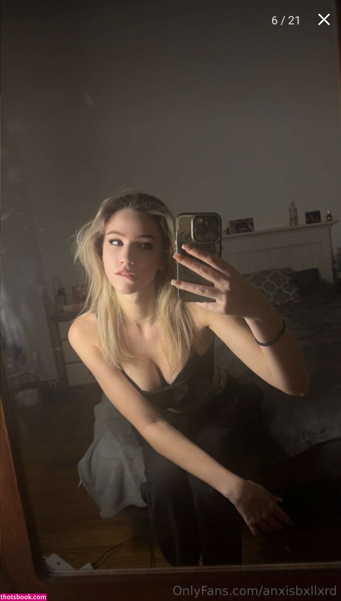 anxisbxllxrd Photo #17