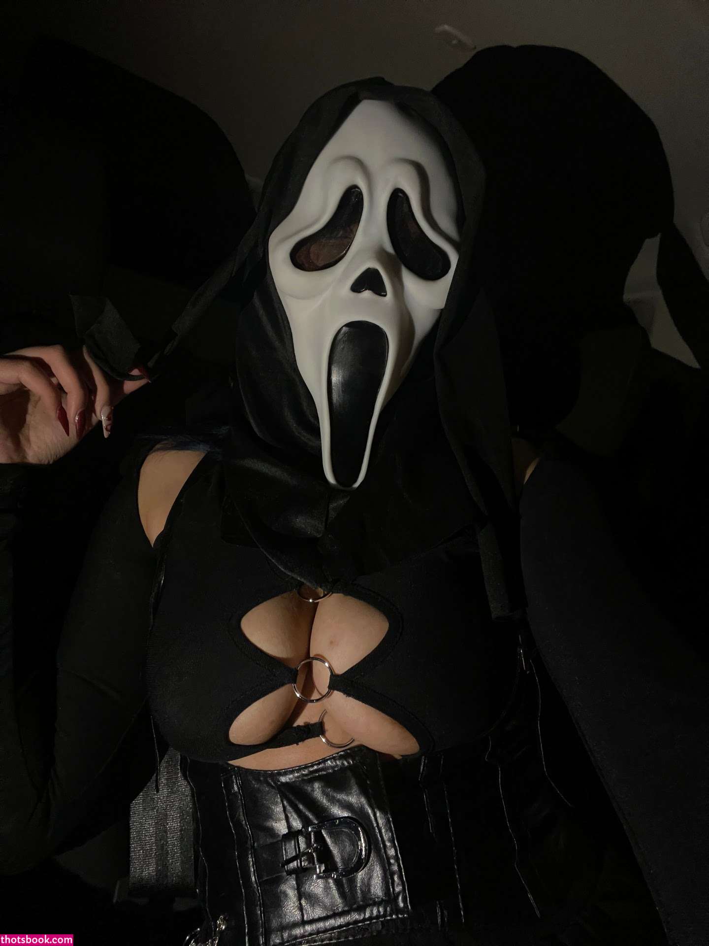 Dhawani Chugh Photo #4