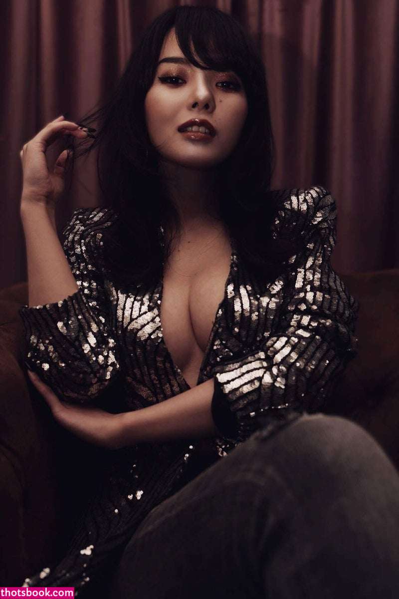 Eimi Photo #3