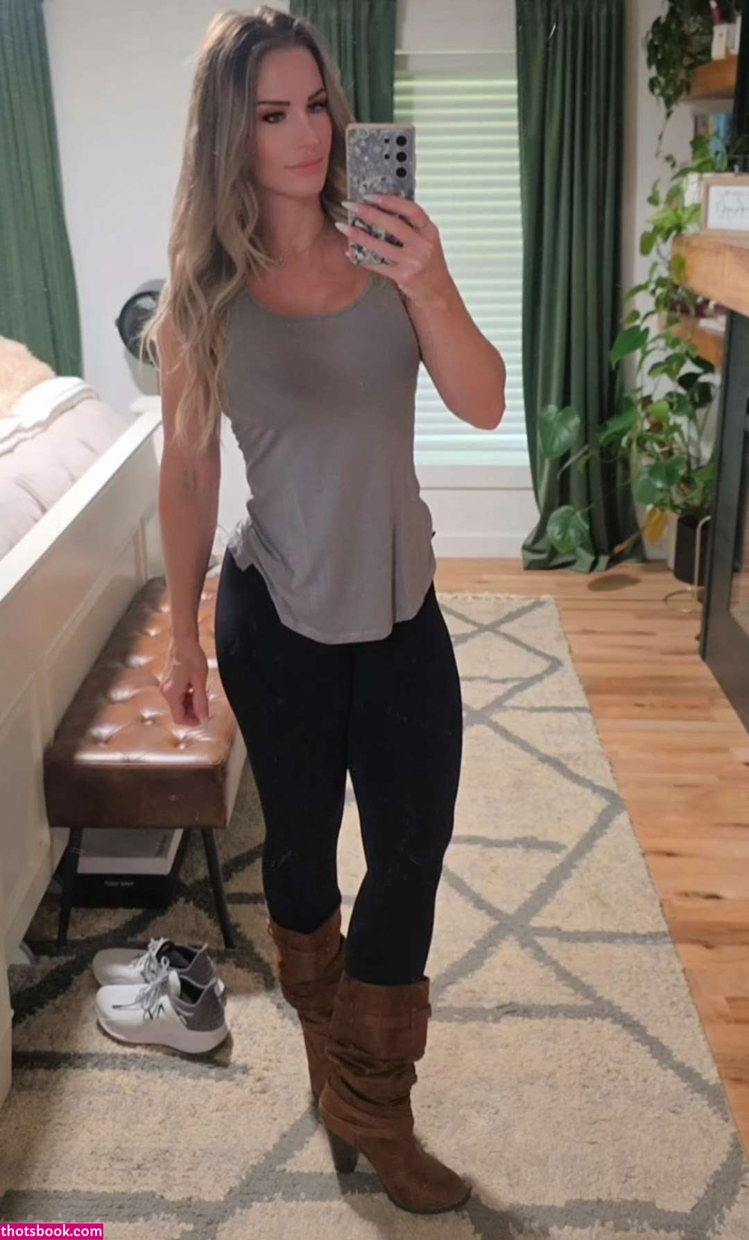 Lisa Richmond Photo #52