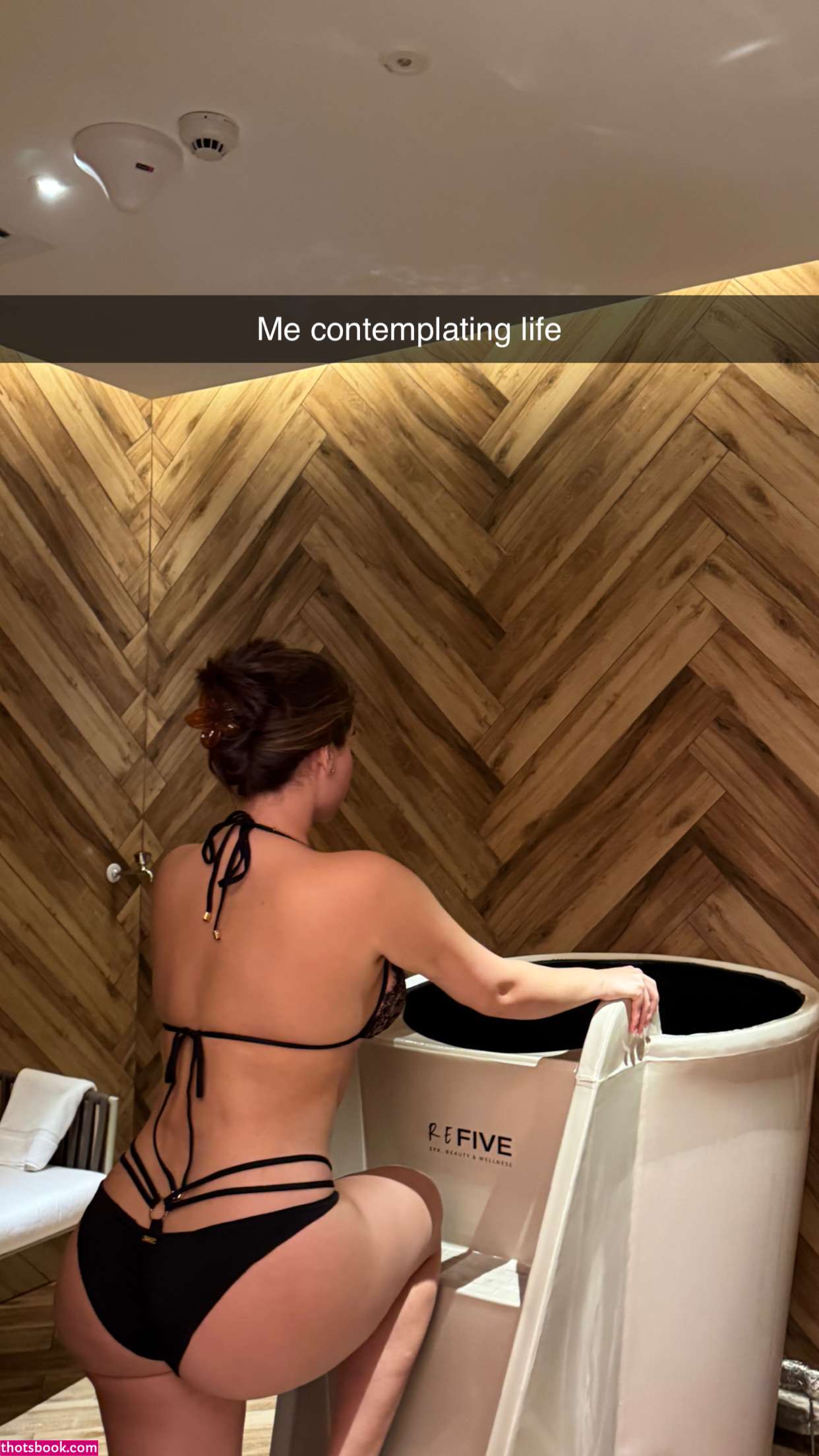 Nazanin Kavari Photo #30