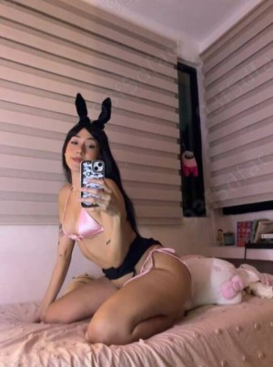 Alejandra Zamudio Photo #27