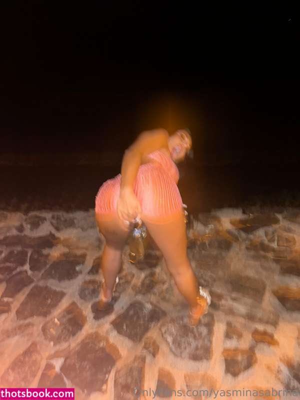 Yasmin Gribbon Photo #7