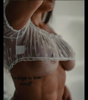 Canela Devoto Photo #26