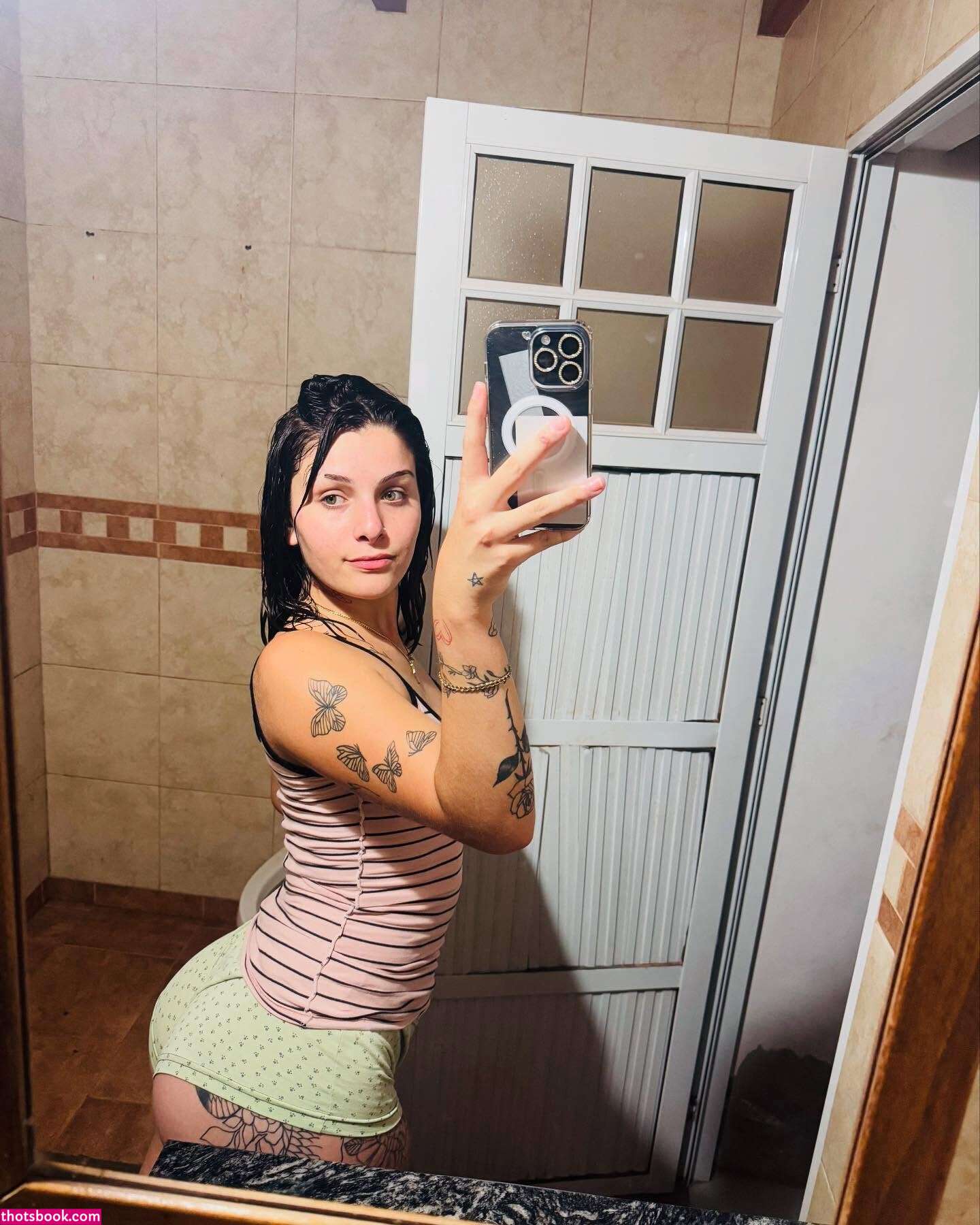 emmaatabernaa16 Photo #14