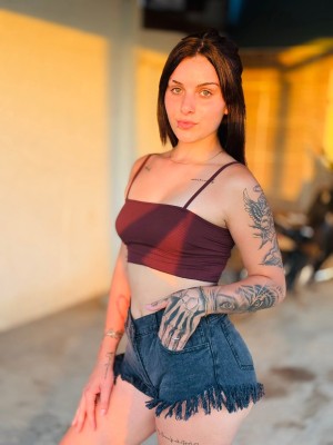 emmaatabernaa16 Photo #16