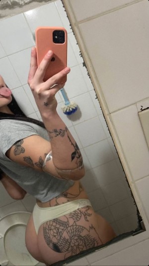 emmaatabernaa16 Photo #33