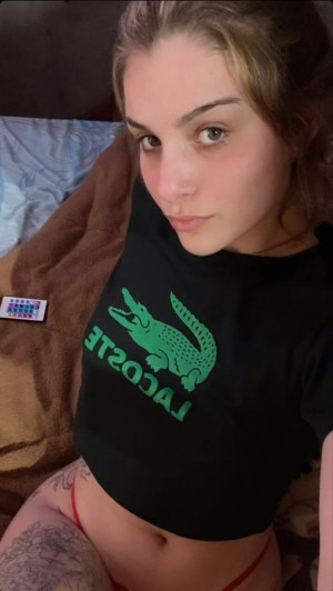 emmaatabernaa16 Photo #40