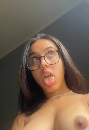 Luna Giovanni Photo #7