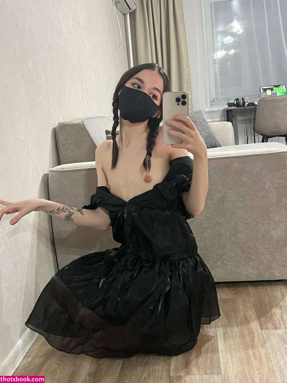 Nancy Heel Photo #1