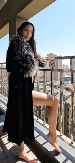 Alessandra Liu Photo #7