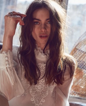 Charleen Weiss Photo #9