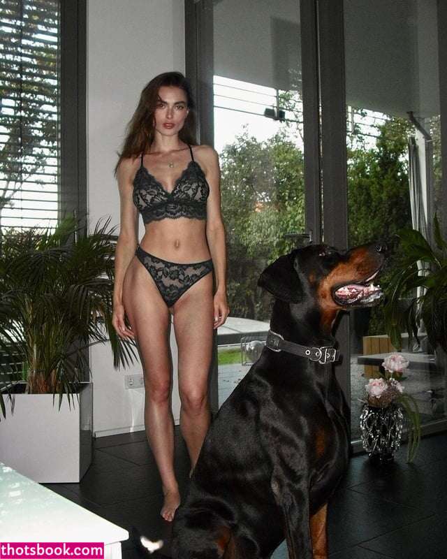 Charleen Weiss Photo #36