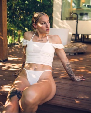 Stephanie Delman Photo #11