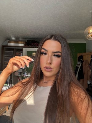 Courtney Dawson Photo #15