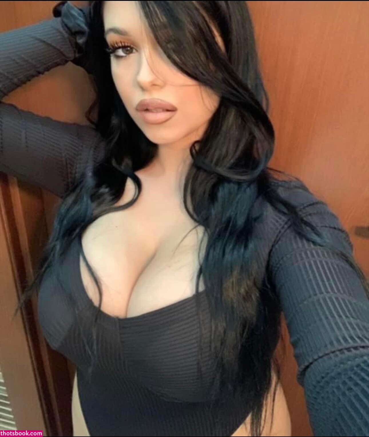 Denise Loi Photo #28