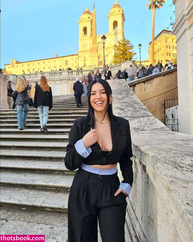 Fenizia Iusto Photo #18