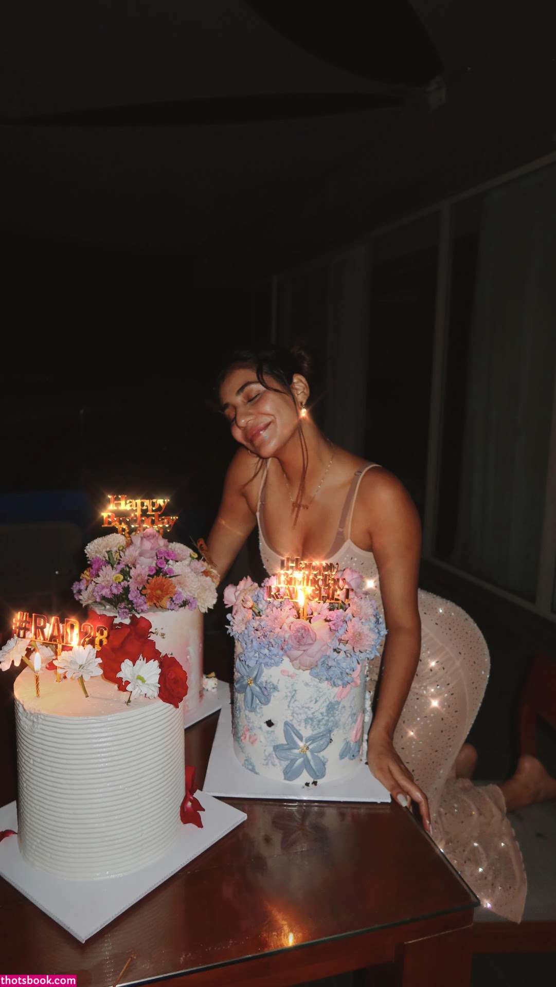 Radhika Seth Photo #11