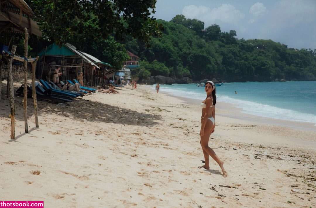 Rachelle Van Waardhuizen Photo #50