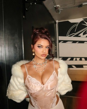 Sofia Jamora Photo #160