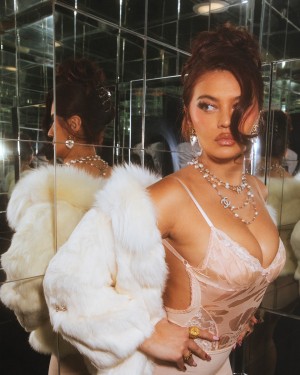 Sofia Jamora Photo #161