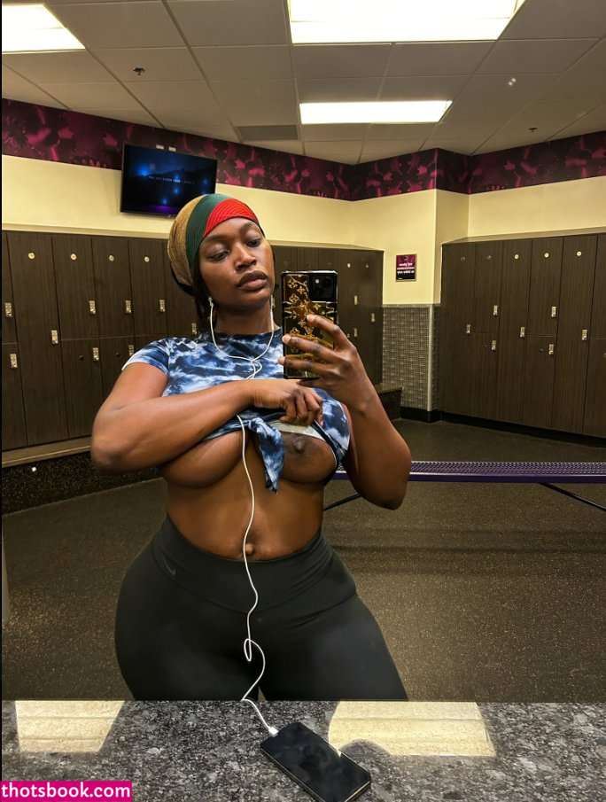 Teresa Lavae Photo #40