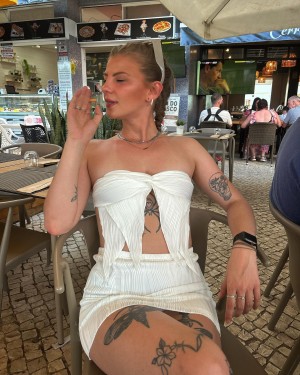 Daisy Riches1 Photo #9