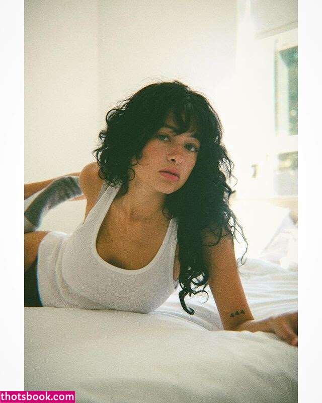 Ash Dalonzo Photo #30